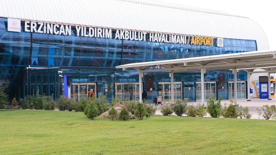 Erzincan Yıldırım Akbulut Havalimanı'nın Güncel Yolcu Kapasitesi ve Stratejik Önemi görseli