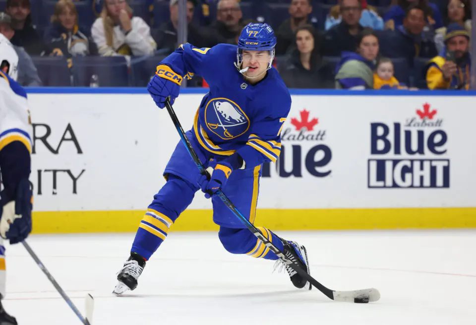 Boston Bruins'dan Transfer Bombası: JJ Peterka ile Anlaşma Aşamasında görseli