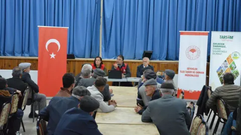 Seydiler'de hububat üreticileri sürme hastalığı mücadelesinde bilgilendirildi