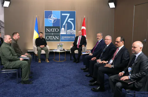 Slovakya Başkanı Pellegini'den NATO ve Ukrayna Yardımı Konusunda Kritik Açıklama