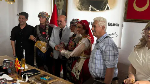Selçuk Belediyesi Halk Oyunları Ekibi Akşehir'de Sahne Aldı