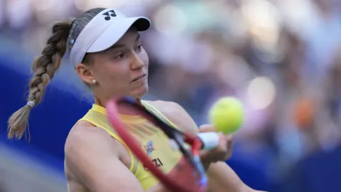 Rybakina, Osaka'yı 20 Dakikada Eziyor: 6-1, Dünya Birinci Koltuğu Peşinde