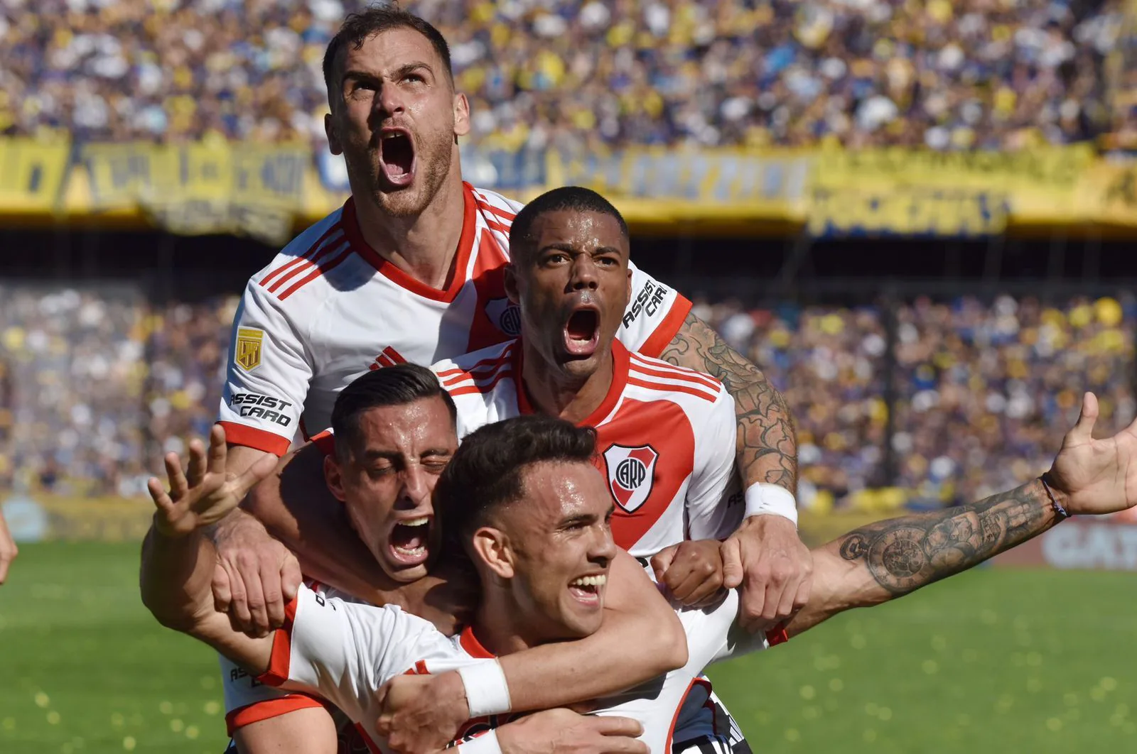 Güney Amerika Devleri Portekiz'de Kapıştı: Flamengo ve River Plate Güney Amerika Devleri Portekiz'de Kapıştı: Flamengo ve River Plate