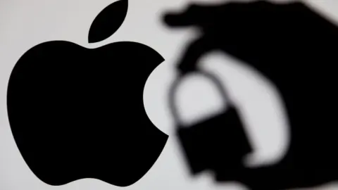 Apple'dan Kritik Hamle: iOS 26.5.2 ile AI Destekli Siber Saldırılara Kalkan