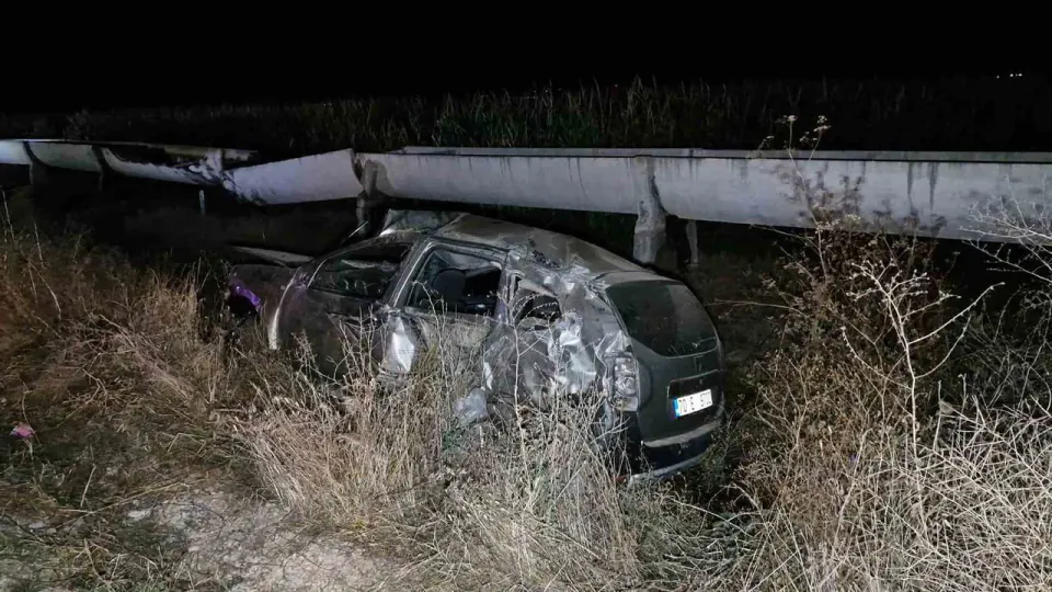 Karaman'da kontrolden çıkan araç mısır tarlasına savruldu: 1 ölü görseli