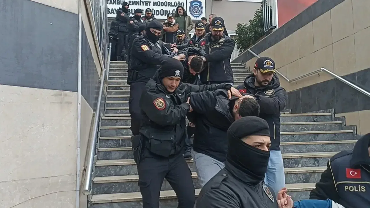 Sivas ve 4 İlde 'Şapkalılar' Suç Örgütüne Büyük Operasyon Sivas ve 4 İlde 'Şapkalılar' Suç Örgütüne Büyük Operasyon
