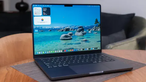 Apple'dan Yapay Zeka Hamlesi: İşlemci Takvimi Öne Çekiliyor