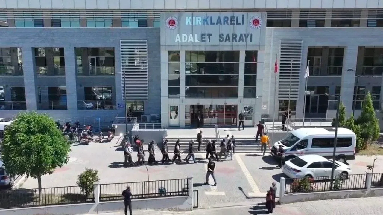 12 İlde Sahte Engelli Raporu Operasyonu: Kamu Zararı 100 Milyon TL 12 İlde Sahte Engelli Raporu Operasyonu: Kamu Zararı 100 Milyon TL