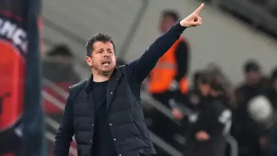 Emre Belözoğlu'nden Cihan Aydın Açıklaması: 'Bilerek Yaptı' görseli
