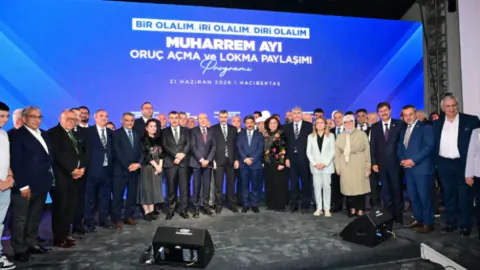 Nevşehir'de Muharrem Ayı Birlikteliği: Bakanlar Cemevi'nde Lokma Paylaştı