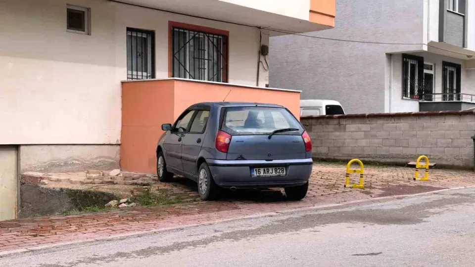 Ters Yönde Sürüş (Falschfahrer) Tehlikesi: Yüksek Para Cezası ve Hukuki Yaptırımlar görseli
