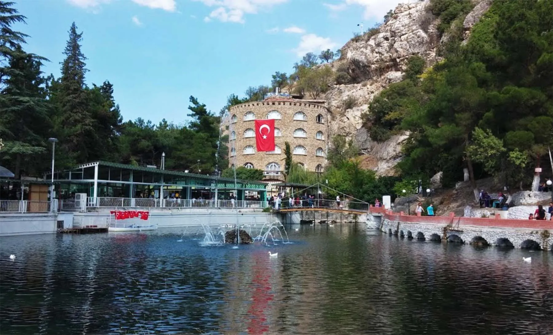 Dinar Belediyesi'nden Suçıkan Park Tesisleri için İhale: Ahşap Yenileme Başlıyor Dinar Belediyesi'nden Suçıkan Park Tesisleri için İhale: Ahşap Yenileme Başlıyor