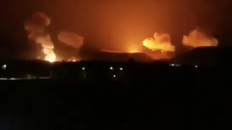 Yemen'deki Husiler Suudi Arabistan'ı Kamaran Adası Saldırısıyla Suçladı