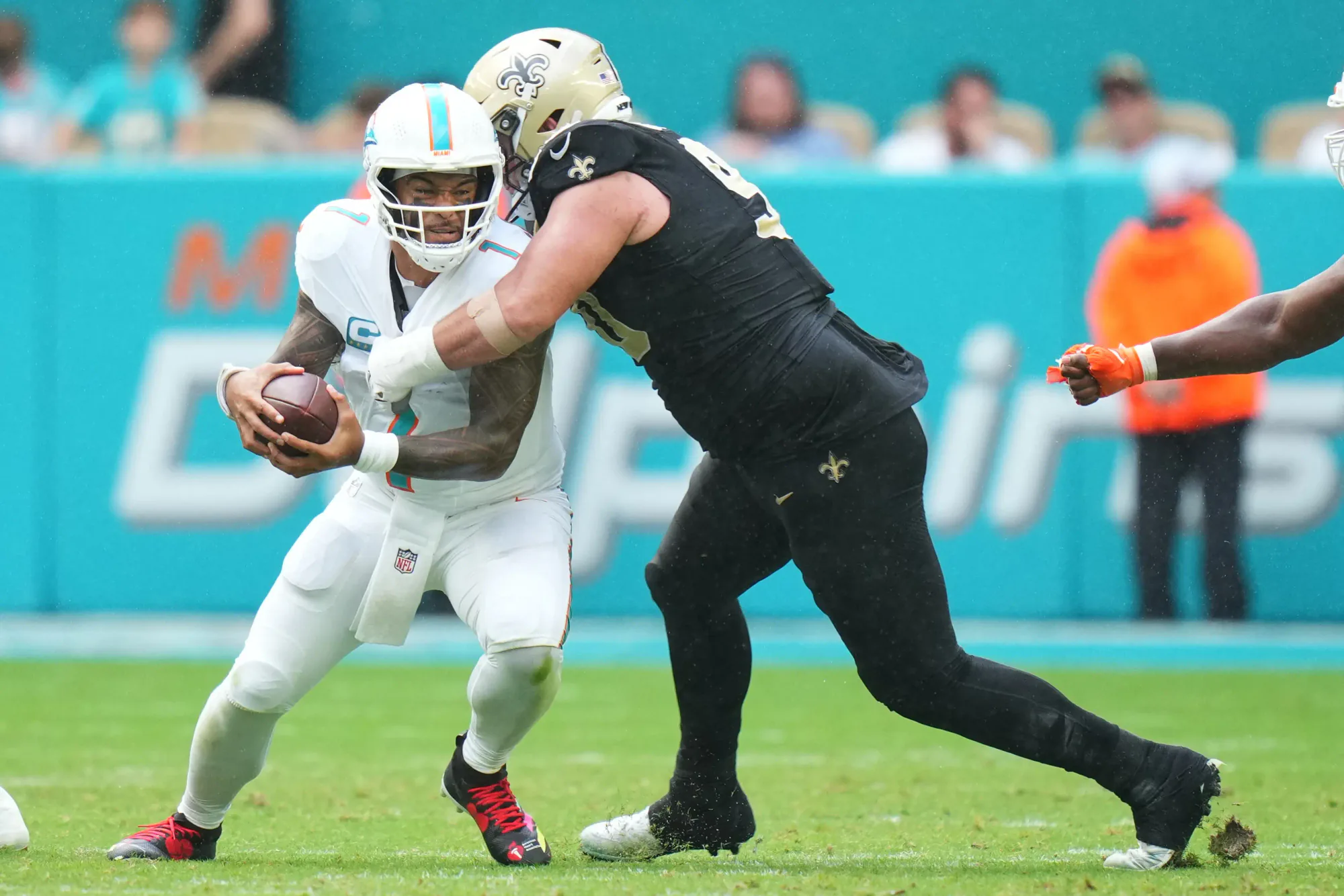New Orleans Saints'te Bryan Bresee Sakatlığı ve Vita Vea Transferi New Orleans Saints'te Bryan Bresee Sakatlığı ve Vita Vea Transferi