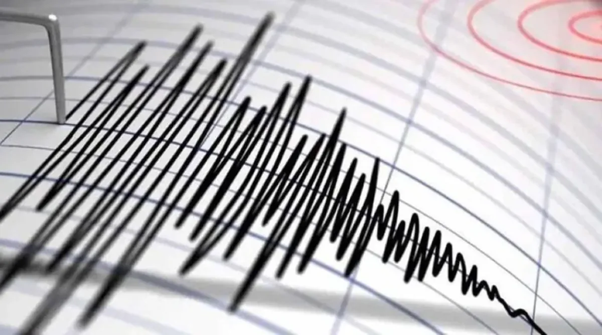 Endonezya'da 5.7 Büyüklüğünde Deprem: Tsunami Riski Yok Endonezya'da 5.7 Büyüklüğünde Deprem: Tsunami Riski Yok