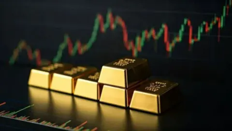 Altın fiyatları geriledi: Ons 4.352 dolar, gram 6.836 lira