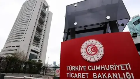 Türk Ekonomileri 2025 Raporu: Yeşil Geçişte Kritik Madenler ve 500 Milyar Dolar Hedefi Öne Çıktı