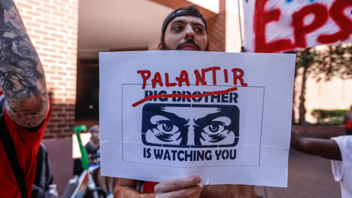 Fransa'dan ABD'ye Teknoloji Resti: Palantir Bitti, Yerli Yazılım Geldi Fransa'dan ABD'ye Teknoloji Resti: Palantir Bitti, Yerli Yazılım Geldi