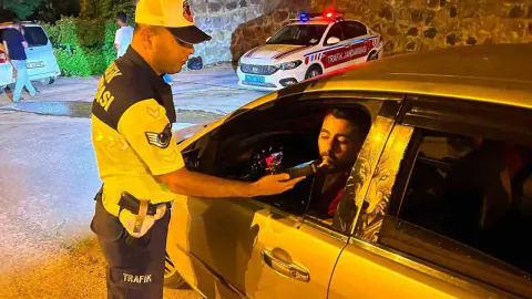 Kilis'te Kritik Noktada Sıkı Denetim: Motosiklet ve Alkol Kontrolü