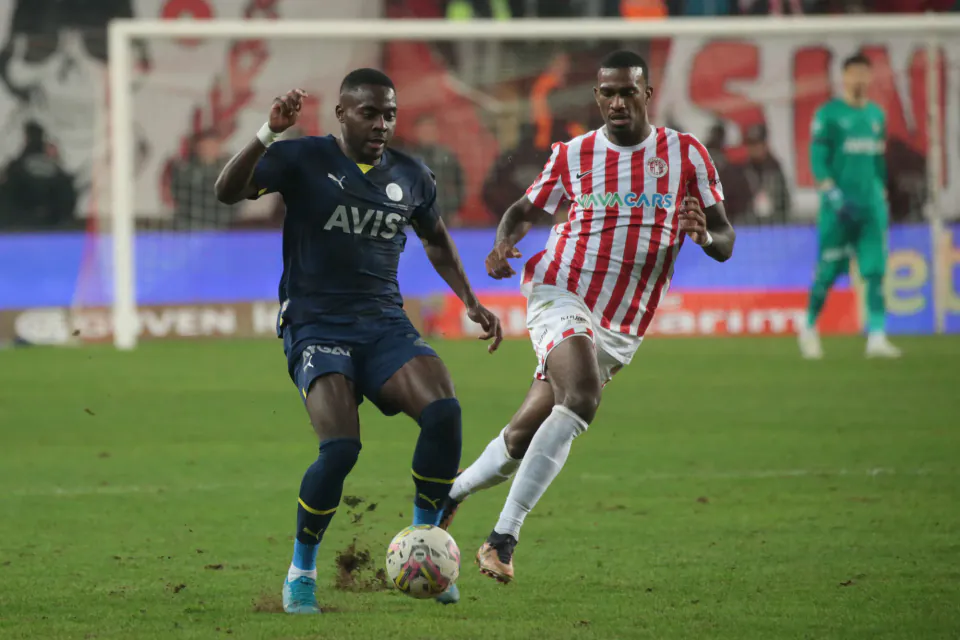 Süper Lig'den Premier Lig Kapılarına: Haji Wright İçin Astronomik Bedel görseli