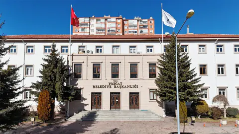 Yozgat Belediyesi'nden Yatırım Fırsatı: 3 Daire ve Dev Arsa Satışa Çıkıyor