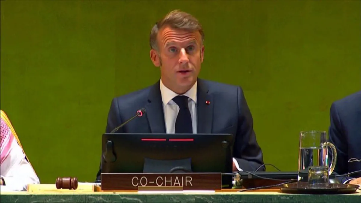 Fransa Cumhurbaşkanı Macron Filistin'de Elçilik Açma Kararı Aldı Fransa Cumhurbaşkanı Macron Filistin'de Elçilik Açma Kararı Aldı