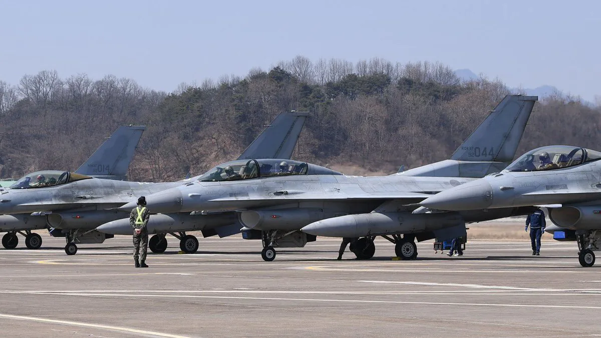 Güney Kore'de KF-16 Savaş Uçağı Pistten Çıktı: Can Kaybı Yok Güney Kore'de KF-16 Savaş Uçağı Pistten Çıktı: Can Kaybı Yok