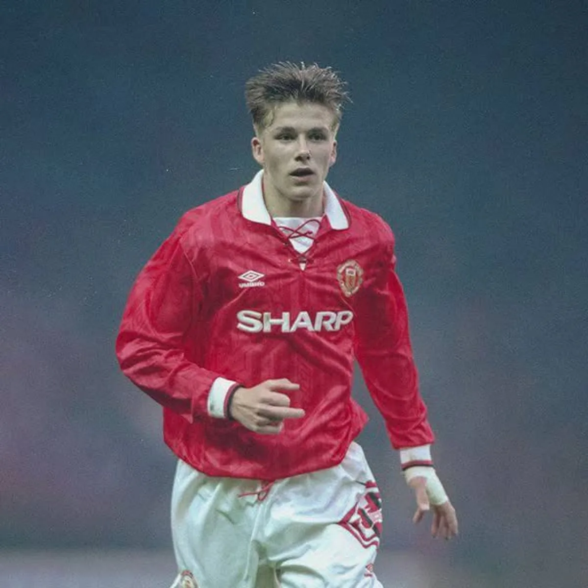 David Beckham'ın 33 Yıllık Kariyer Yolculuğu David Beckham'ın 33 Yıllık Kariyer Yolculuğu