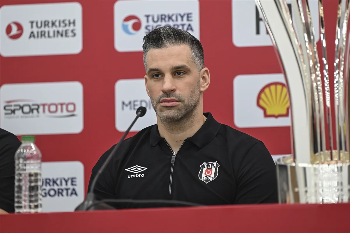 Dusan Alimpijevic'ten Fenerbahçe'ye Tebrik ve Final Yorumları Dusan Alimpijevic'ten Fenerbahçe'ye Tebrik ve Final Yorumları