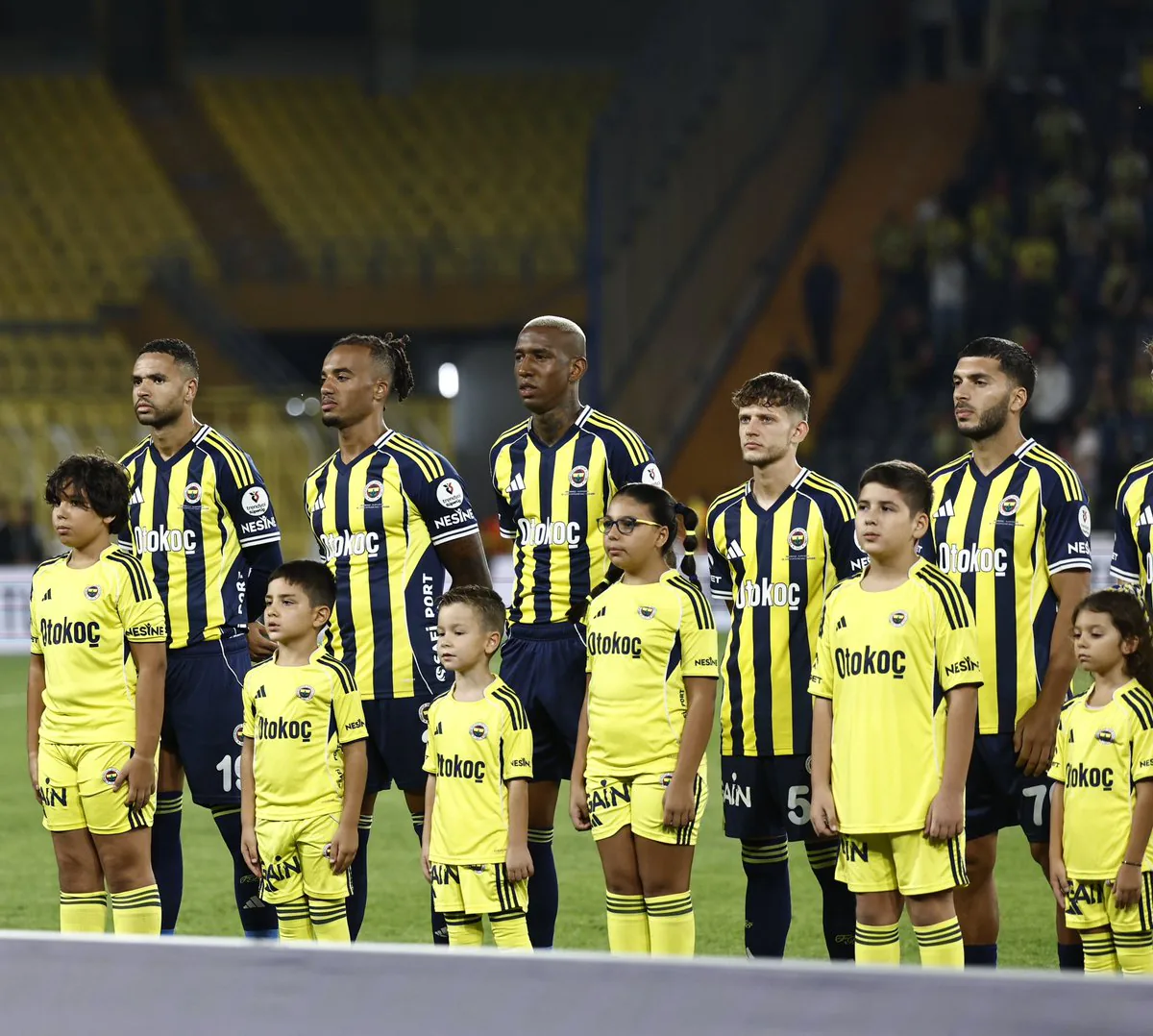 Fenerbahçe - Antalyaspor Maçı Futbol Seremoni Paketleri Satışa Çıktı Fenerbahçe - Antalyaspor Maçı Futbol Seremoni Paketleri Satışa Çıktı