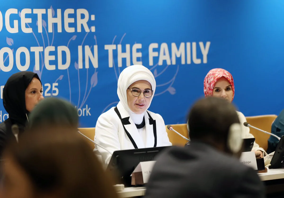 Emine Erdoğan BM'de Aileden Başlayan Küresel Dayanışma Etkinliğine Katıldı Emine Erdoğan BM'de Aileden Başlayan Küresel Dayanışma Etkinliğine Katıldı