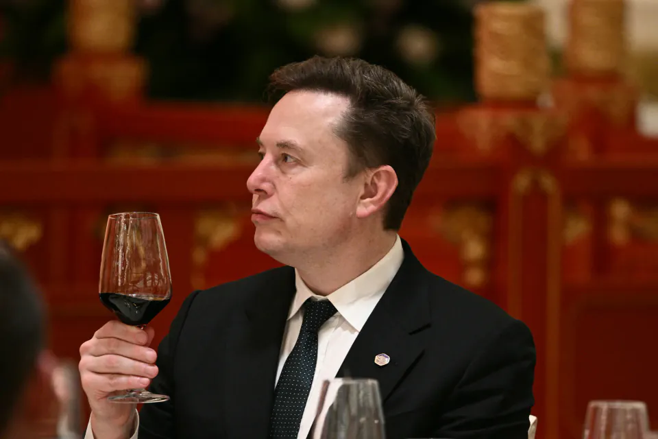 Elon Musk SEC ile anlaştı: 150 milyon dolarlık ceza riski ortadan kalktı görseli