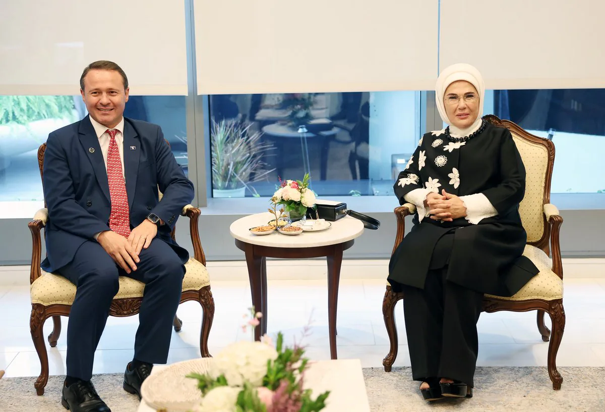 Emine Erdoğan, New York'ta Kosova'nın First Lady'siyle Buluştu Emine Erdoğan, New York'ta Kosova'nın First Lady'siyle Buluştu