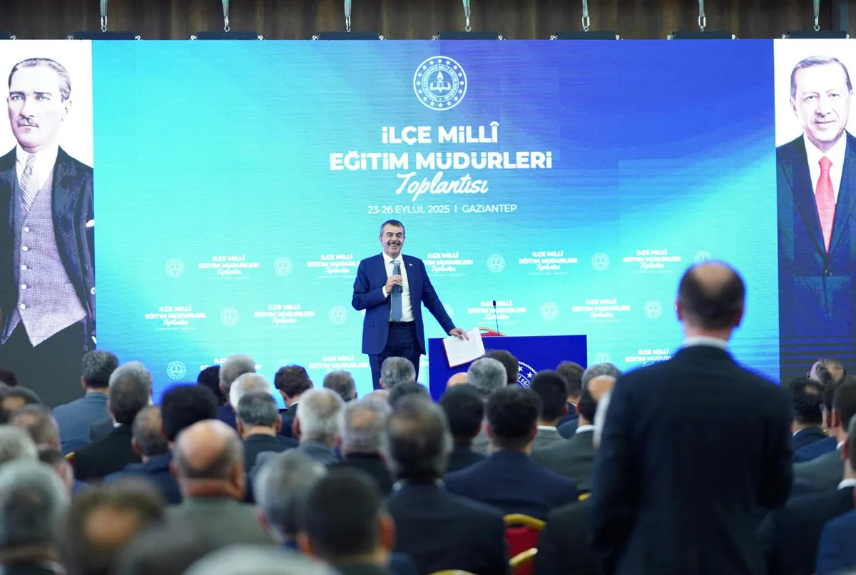 Millî Eğitim Bakanı Tekin, İlçe Millî Eğitim Müdürleriyle İstişarede Bulundu Millî Eğitim Bakanı Tekin, İlçe Millî Eğitim Müdürleriyle İstişarede Bulundu