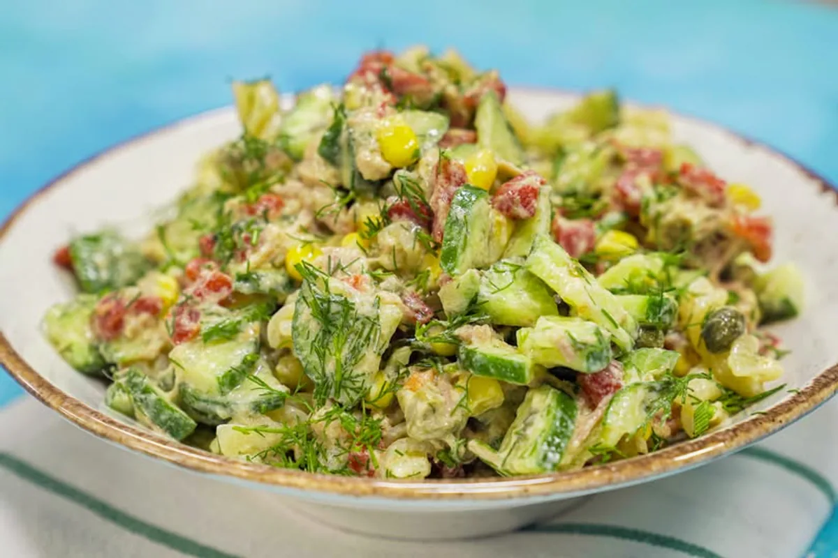 Tek Kişilik Salata Cenneti: Tok Tutacak 20 Lezzetli Tarif Tek Kişilik Salata Cenneti: Tok Tutacak 20 Lezzetli Tarif