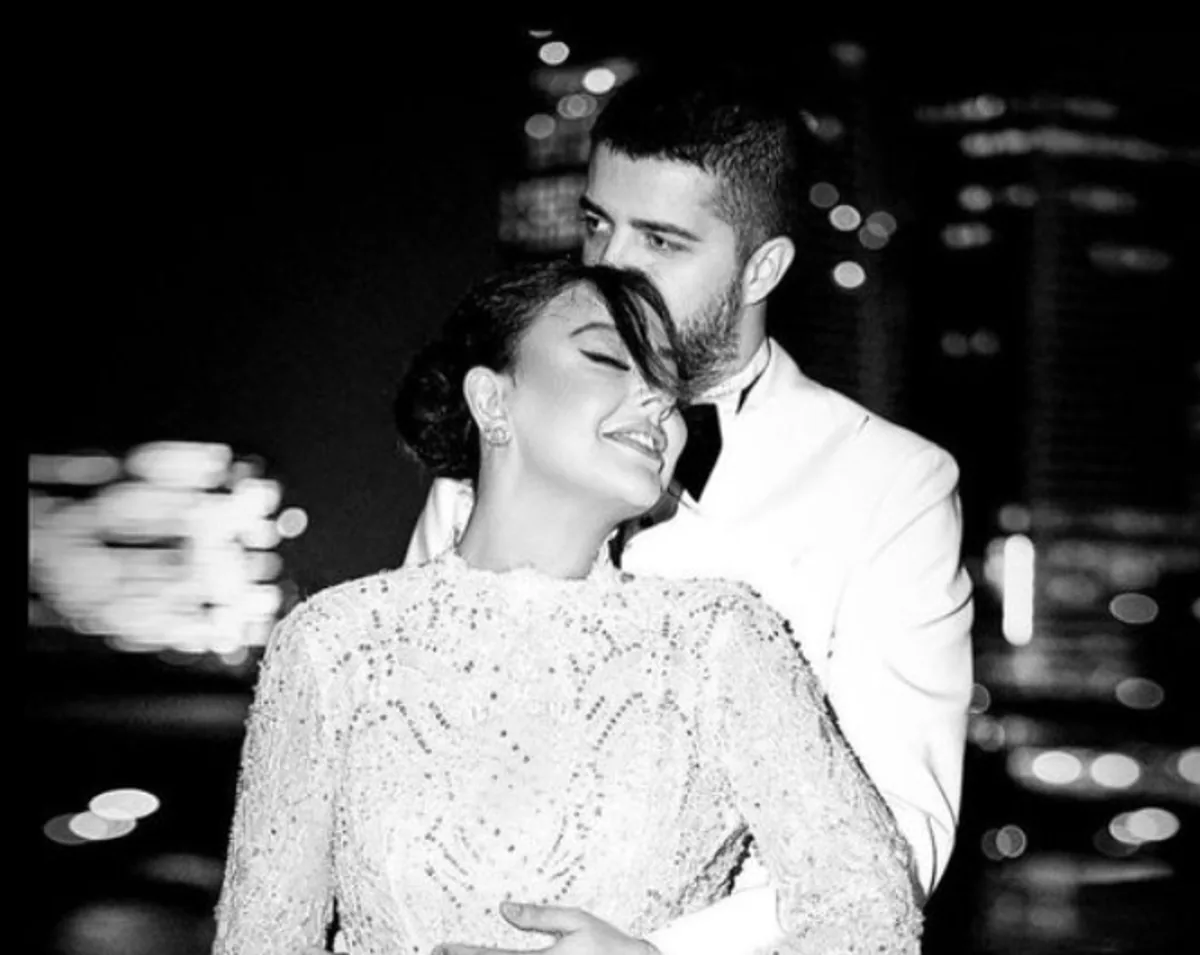 Ebru Gündeş ve Murat Özdemir Tek Celsede Boşandı Ebru Gündeş ve Murat Özdemir Tek Celsede Boşandı