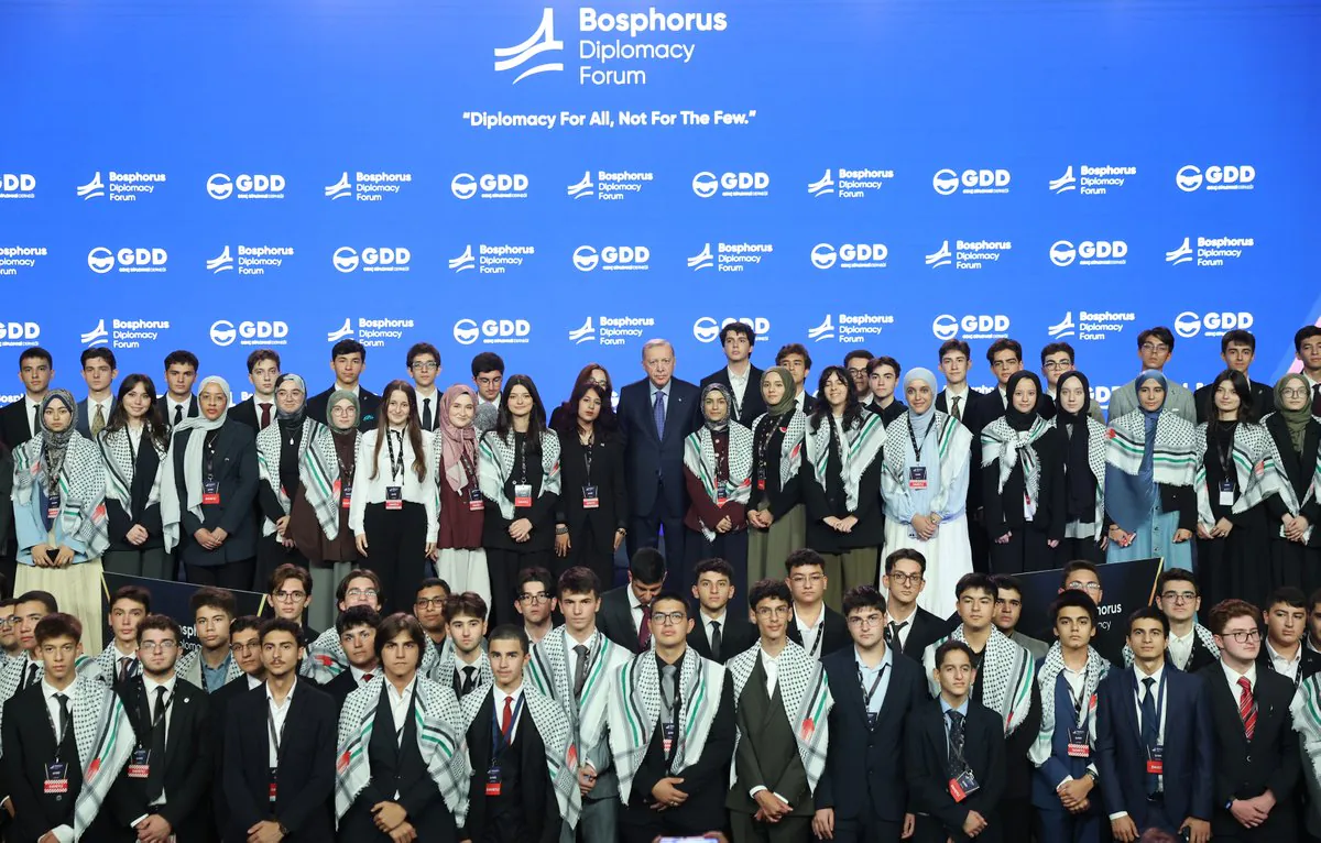 Recep Tayyip Erdoğan, Bosphorus Diplomacy Forum’un Başarısını Övgüyle Karşılıyor Recep Tayyip Erdoğan, Bosphorus Diplomacy Forum’un Başarısını Övgüyle Karşılıyor