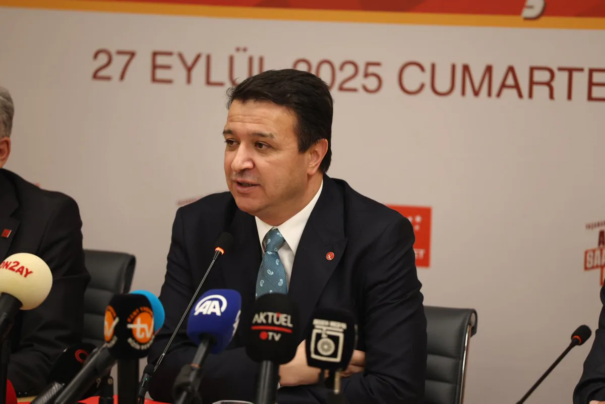 Saadet Partisi İstanbul'da Yerel Medya ile Buluştu Saadet Partisi İstanbul'da Yerel Medya ile Buluştu