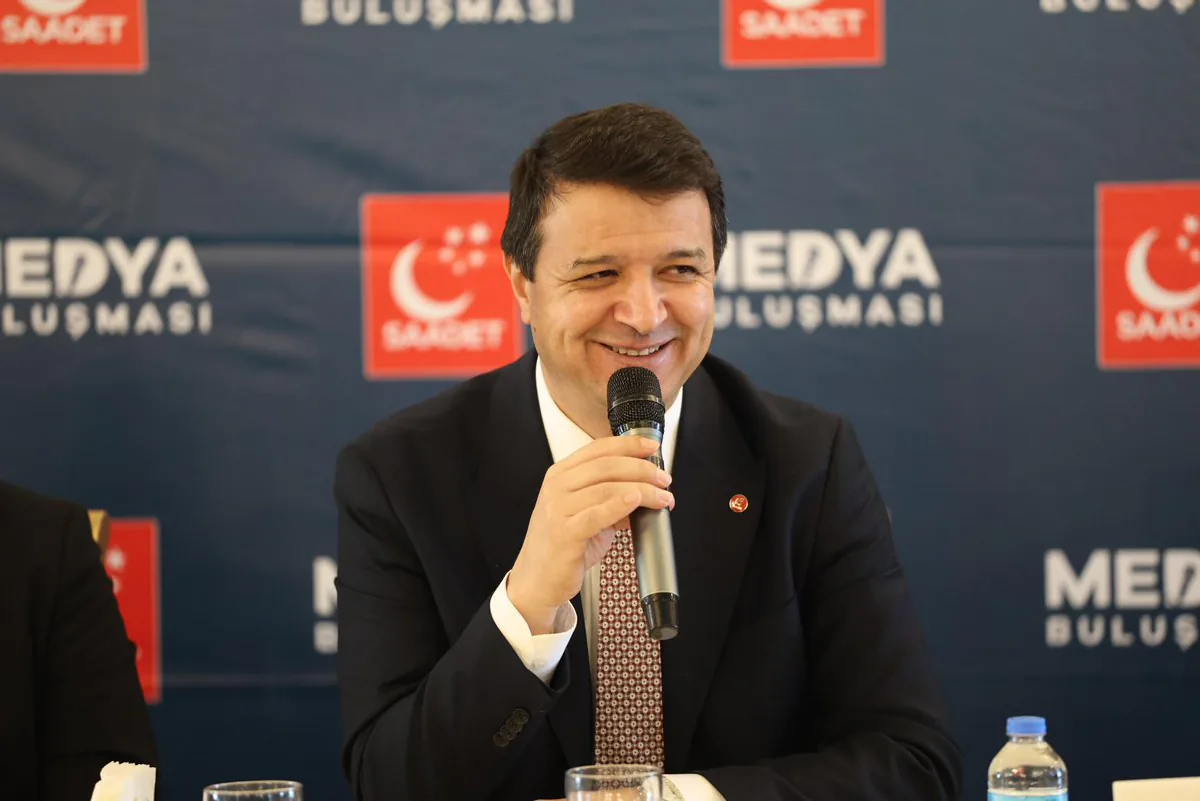 Saadet Partisi Genel Başkanı Mahmut Arıkan Erzurum'da Basın Mensuplarıyla Görüştü Saadet Partisi Genel Başkanı Mahmut Arıkan Erzurum'da Basın Mensuplarıyla Görüştü