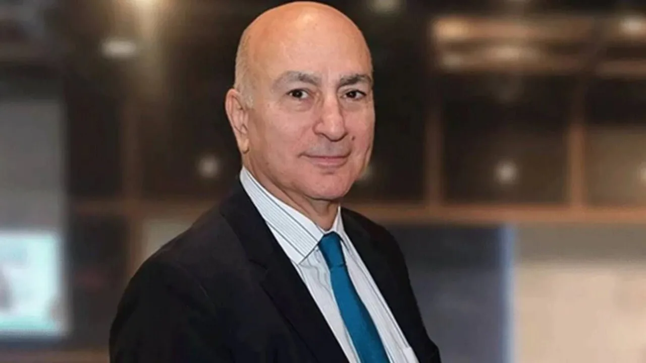 Mahfi Eğilmez'den Yapay Zeka Uyarısı: İşsizlik Endişesi Artıyor Mahfi Eğilmez'den Yapay Zeka Uyarısı: İşsizlik Endişesi Artıyor