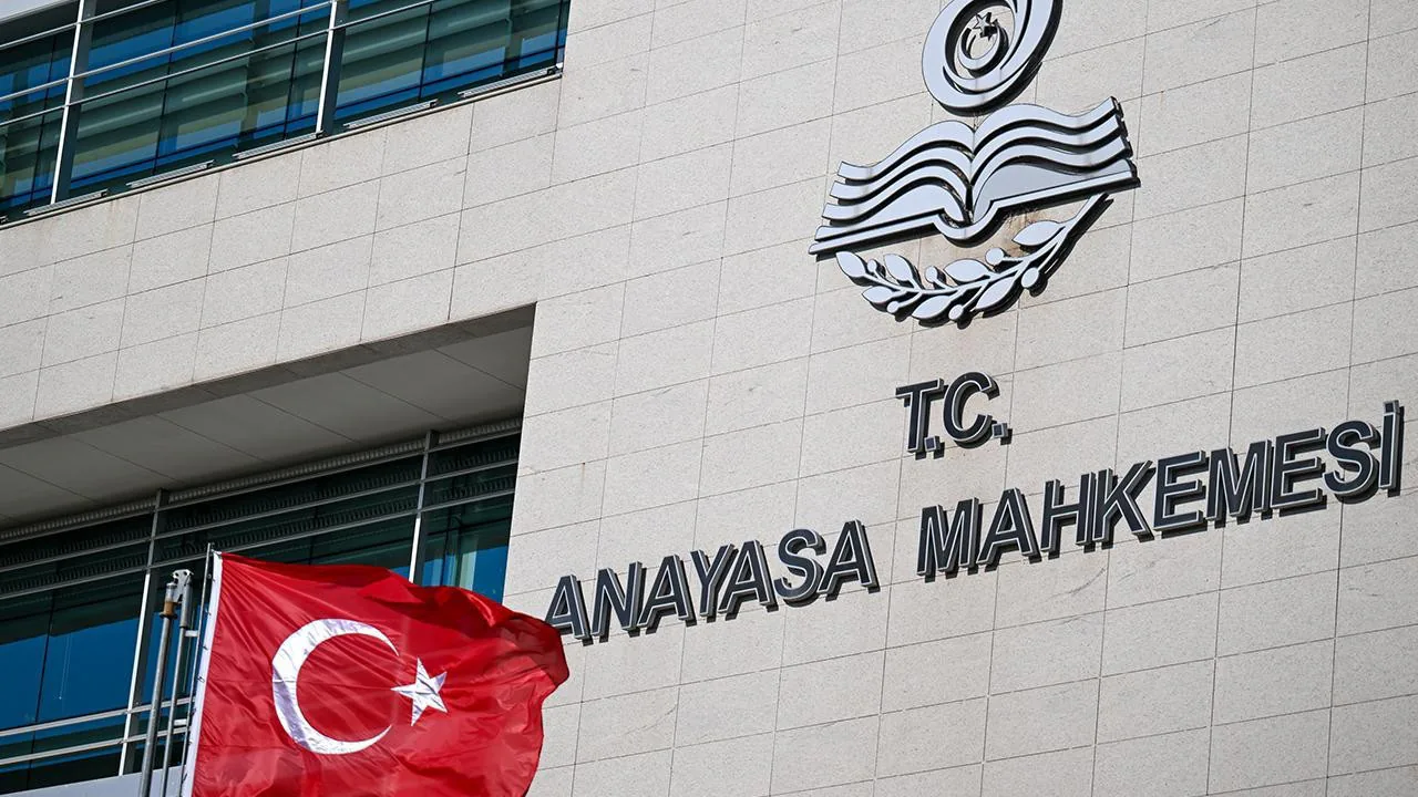 Anayasa Mahkemesi'nden Hiperenflasyona Karşı Tarihi Faiz Kararı Anayasa Mahkemesi'nden Hiperenflasyona Karşı Tarihi Faiz Kararı
