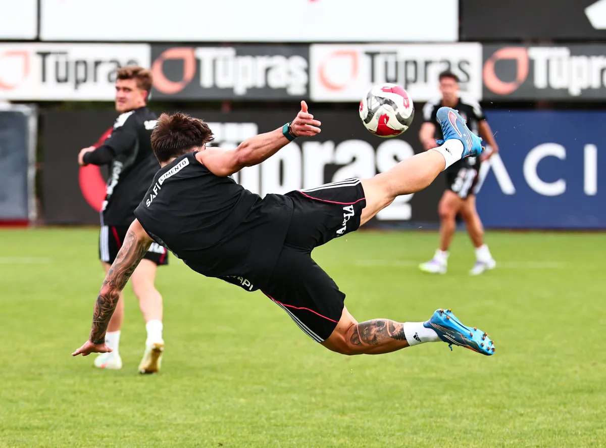Beşiktaş, Galatasaray Derbisi Hazırlıklarına Başladı Beşiktaş, Galatasaray Derbisi Hazırlıklarına Başladı