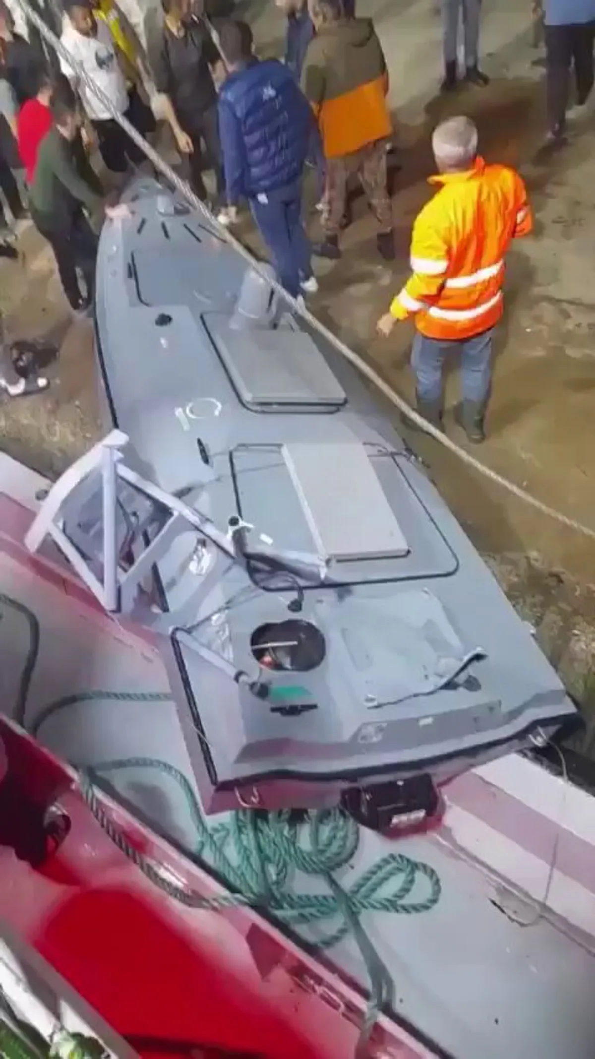 Karadeniz'de Tespit Edilen İnsansız Deniz Aracı İmha Edildi Karadeniz'de Tespit Edilen İnsansız Deniz Aracı İmha Edildi