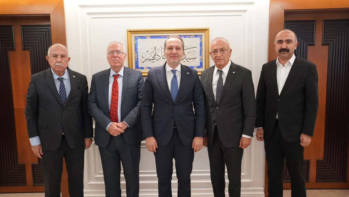 Yeniden Refah Partisi Genel Başkanı Fatih Erbakan'a Türkiye Cem Vakfı'ndan Ziyaret Yeniden Refah Partisi Genel Başkanı Fatih Erbakan'a Türkiye Cem Vakfı'ndan Ziyaret