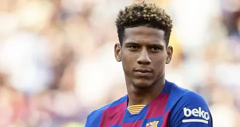 Fenerbahçe'nin Savunma Hattına 'Sert' Takviye: Yerry Mina Kimdir?