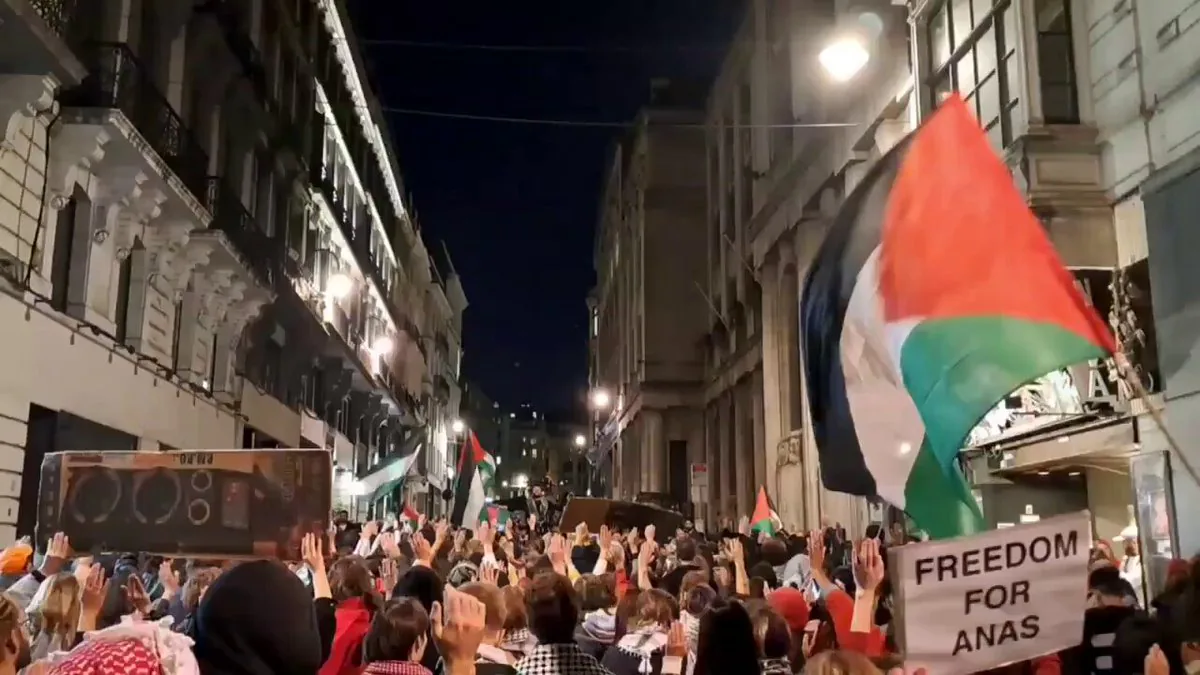 Brüksel'de Küresel Sumud Filosu'na Destek İçin Protesto Gösterisi Başladı Brüksel'de Küresel Sumud Filosu'na Destek İçin Protesto Gösterisi Başladı