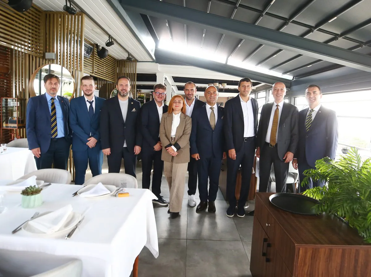 Fenerbahçe Yönetimi, Nice Yönetimi ve UEFA Delegasyonunu Ağırladı Fenerbahçe Yönetimi, Nice Yönetimi ve UEFA Delegasyonunu Ağırladı