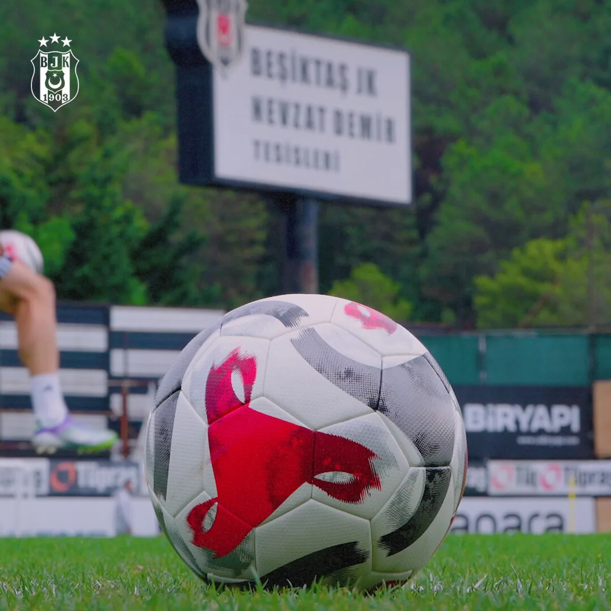 Beşiktaş, Sezon Hazırlıklarına Hız Kesmeden Devam Ediyor Beşiktaş, Sezon Hazırlıklarına Hız Kesmeden Devam Ediyor