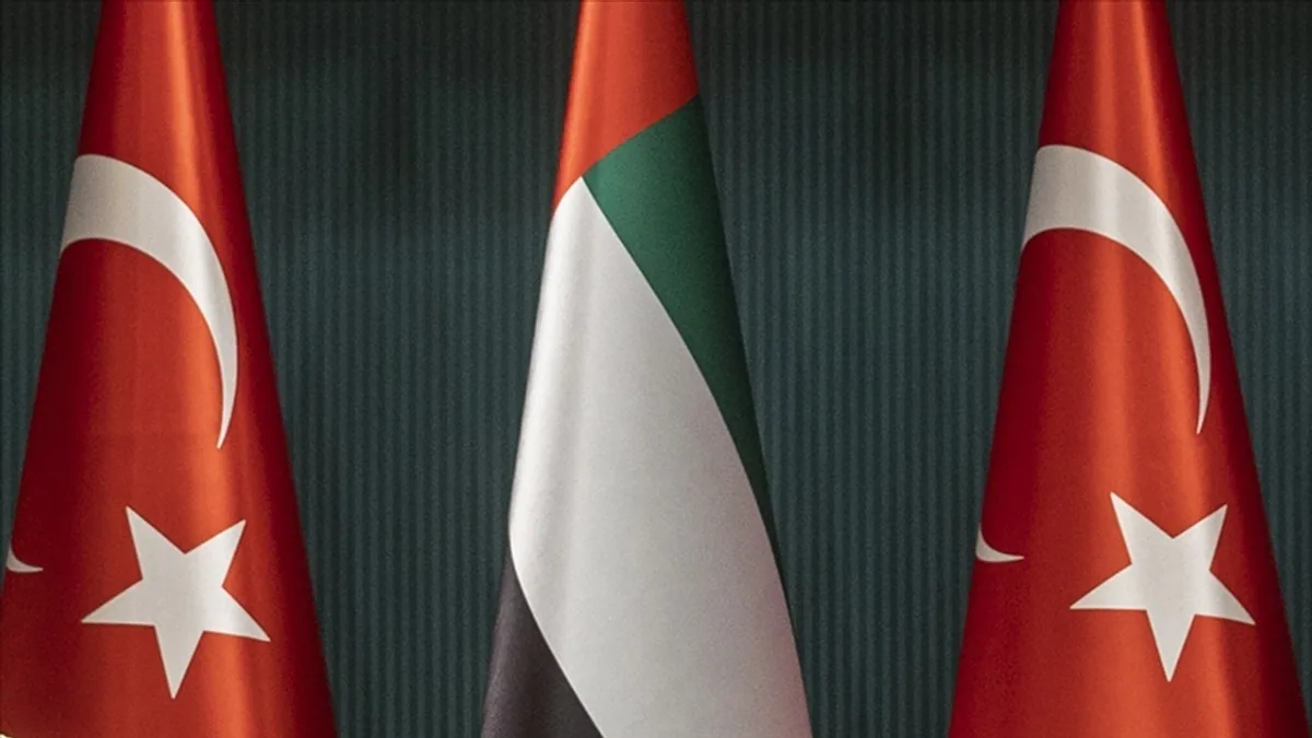Türkiye-BAE Swap Anlaşması, Körfez Yatırımlarının Önünü Açıyor Türkiye-BAE Swap Anlaşması, Körfez Yatırımlarının Önünü Açıyor