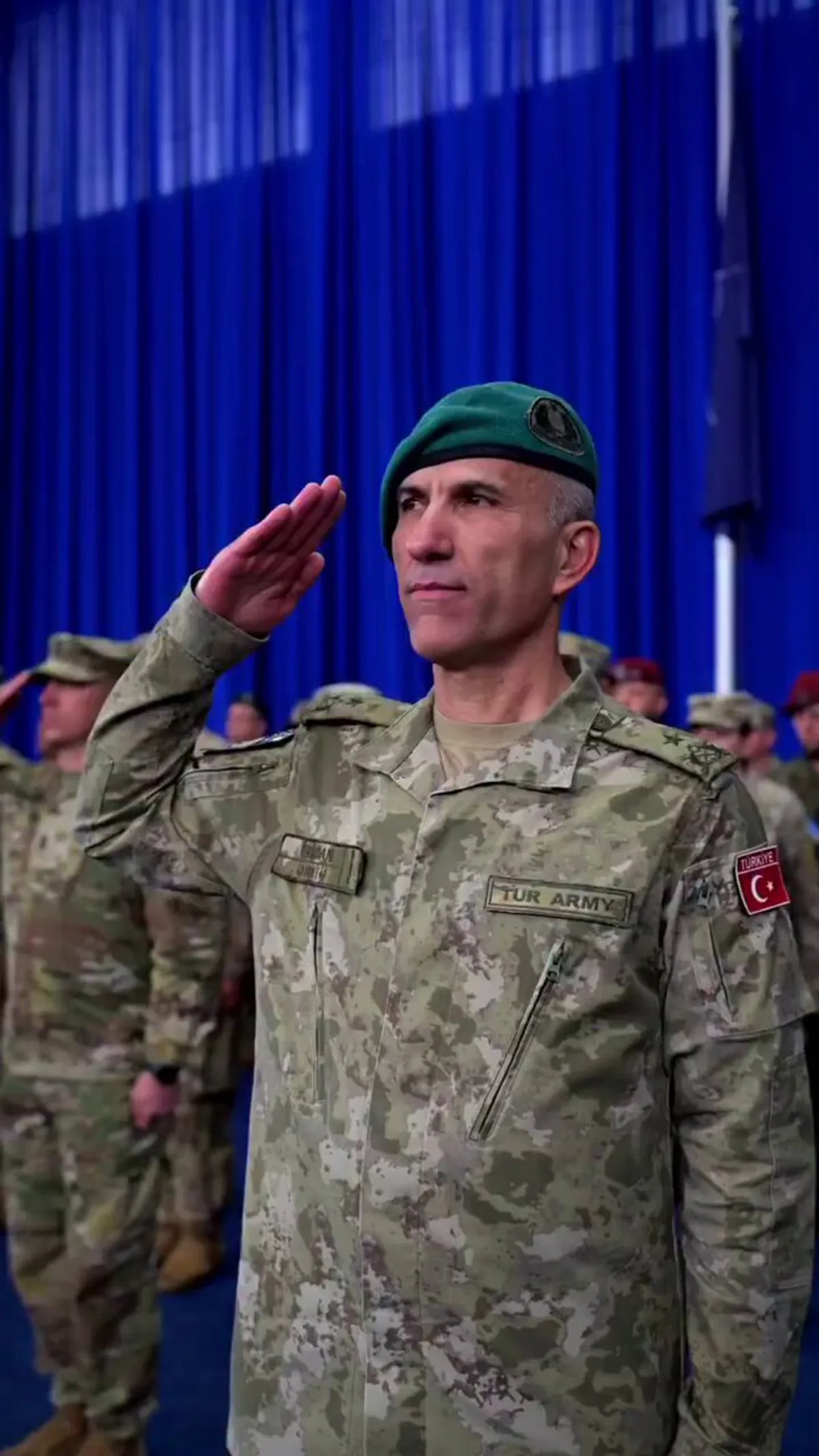 KFOR Komutası Tümgeneral Özkan Ulutaş'a Devredildi KFOR Komutası Tümgeneral Özkan Ulutaş'a Devredildi